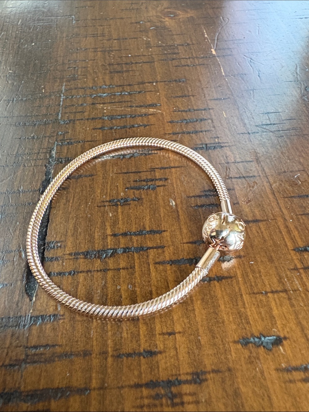 Moments Snake Chain Bracelet
14k rose gold plating